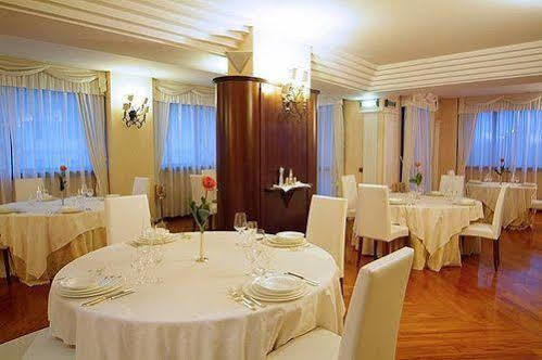 Hotel Du Cheval Blanc