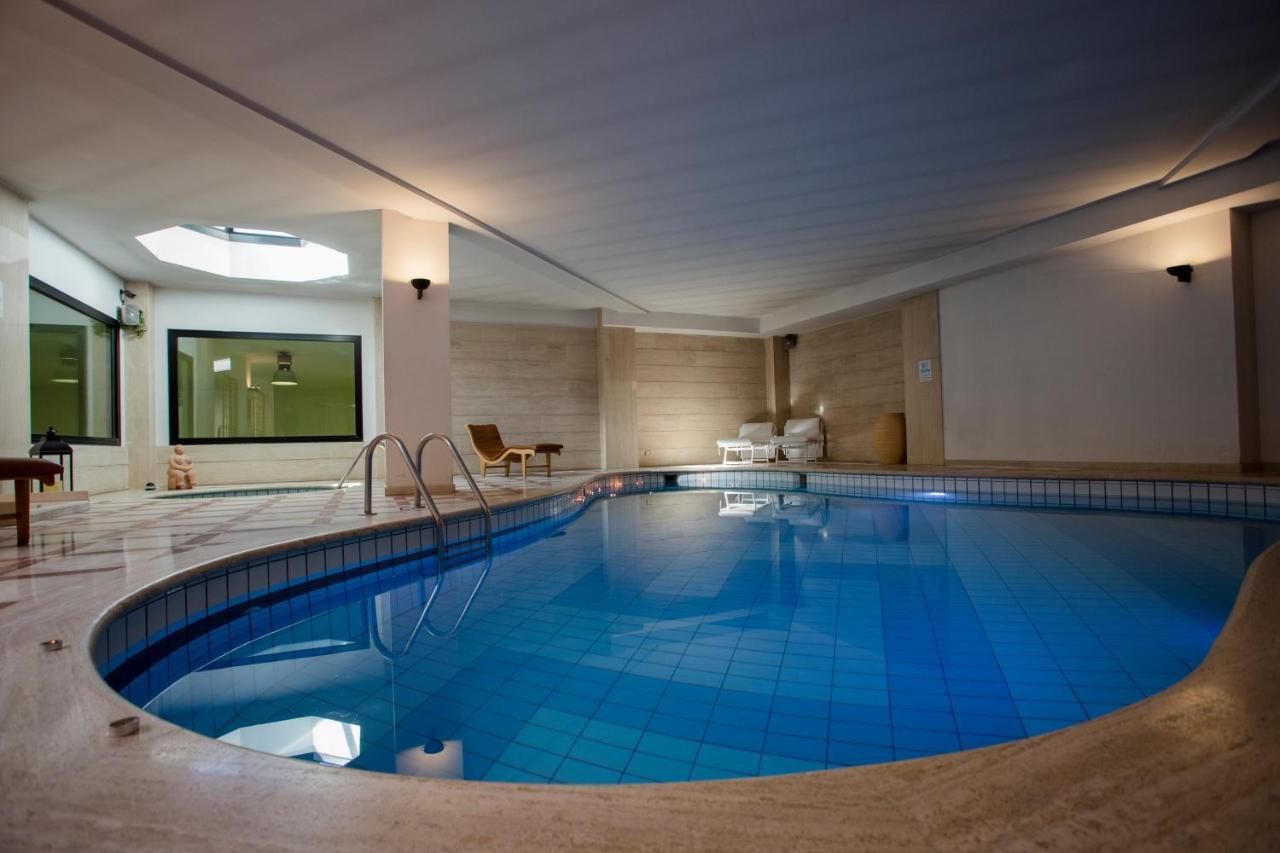 Du Cheval Blanc Hotel 4*